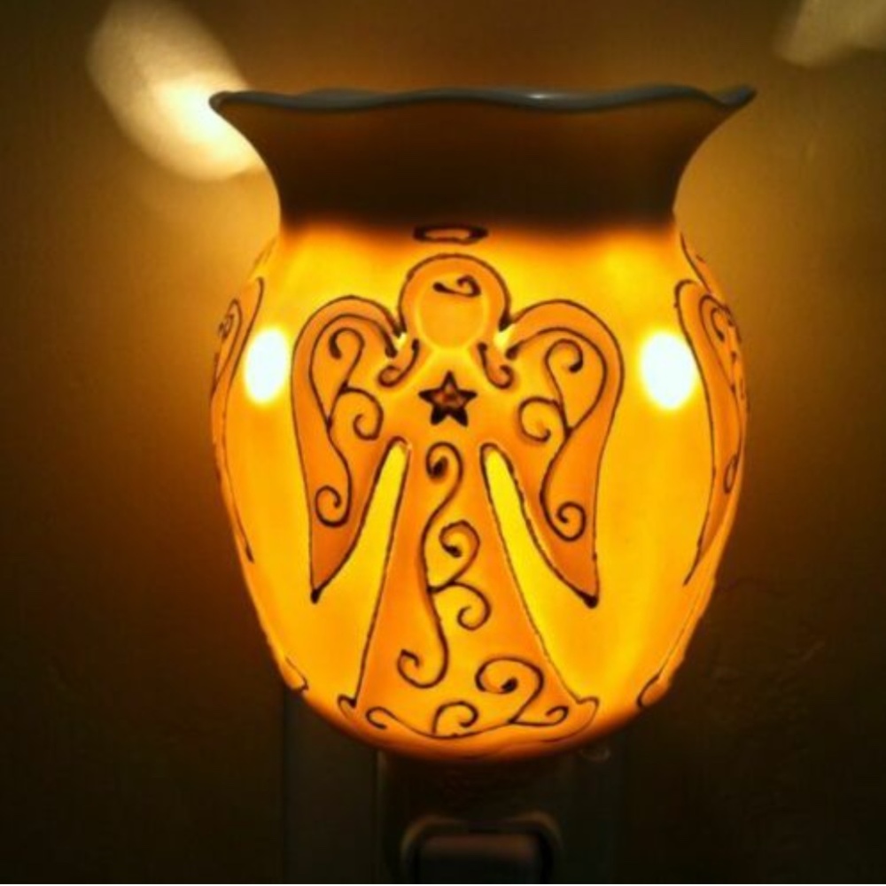 Scentsy Heavenly Plug-In Warmer - Angel